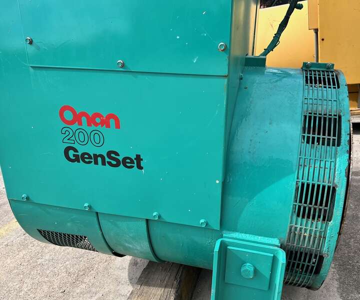 Used Onan 200kW Generator End
