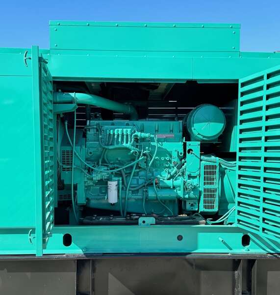 Used Cummins 275kW Diesel Generator