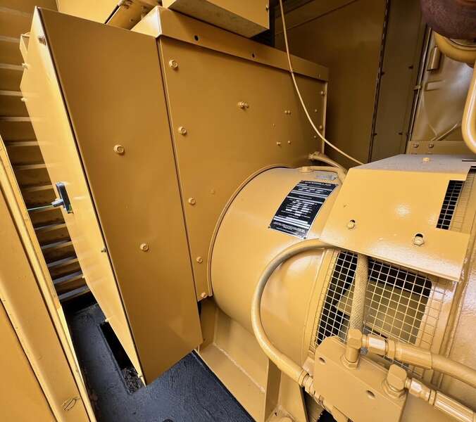 Used Caterpillar SR4 Generator End