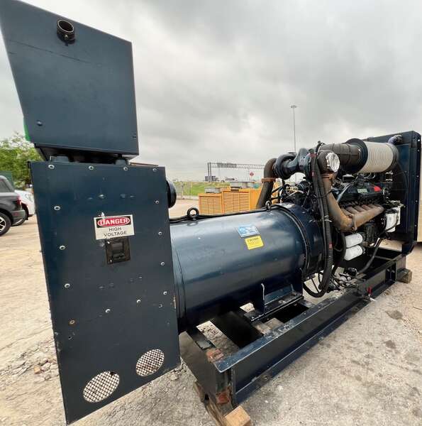 Used Stewart & Stevenson 400kW Diesel Generator