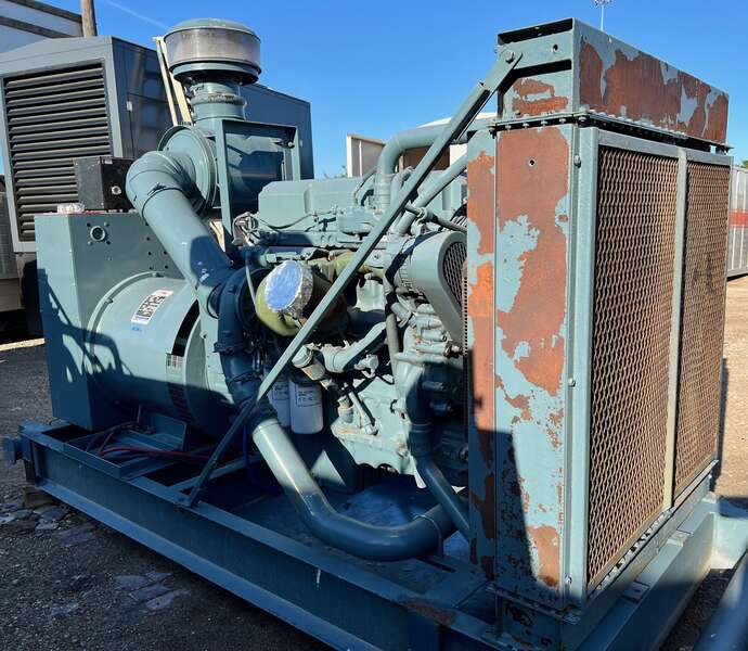 Used Detroit 450kW Diesel Generator