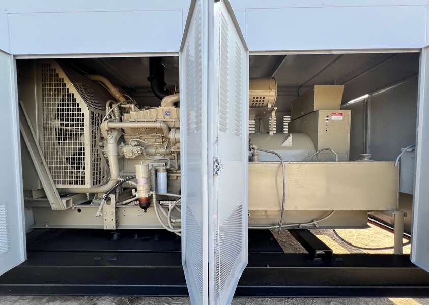 Used Cummins 600kW Diesel Generator