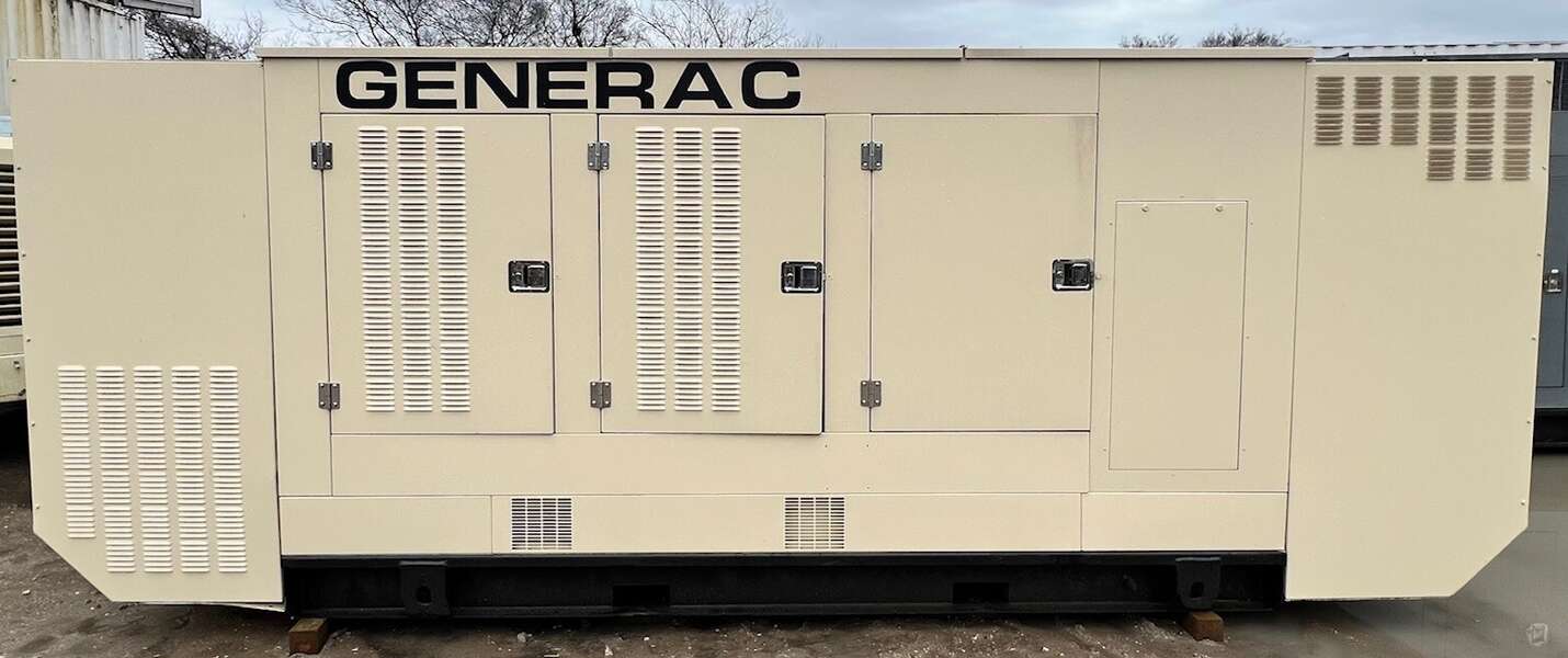 Used Generac SG300 Gas Generator