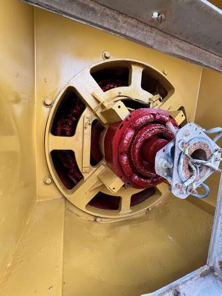 Used Kato 6P6-3300 Generator End