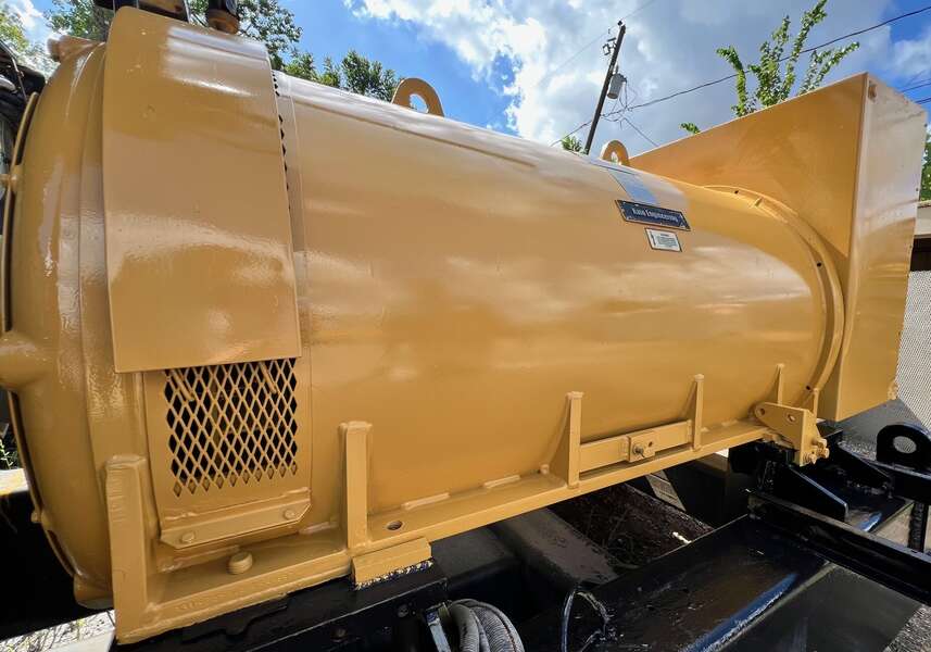 Used Kato 6P6-3300 Generator End