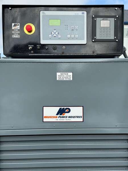 Low hours Waukesha 400kW Gas Generator