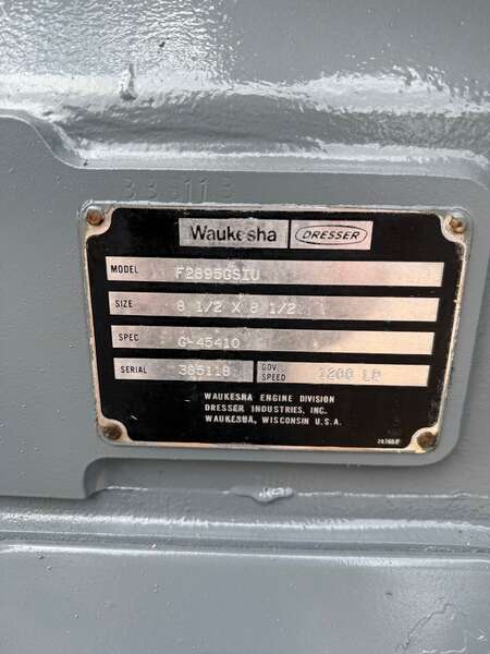 Low hours Waukesha 400kW Gas Generator