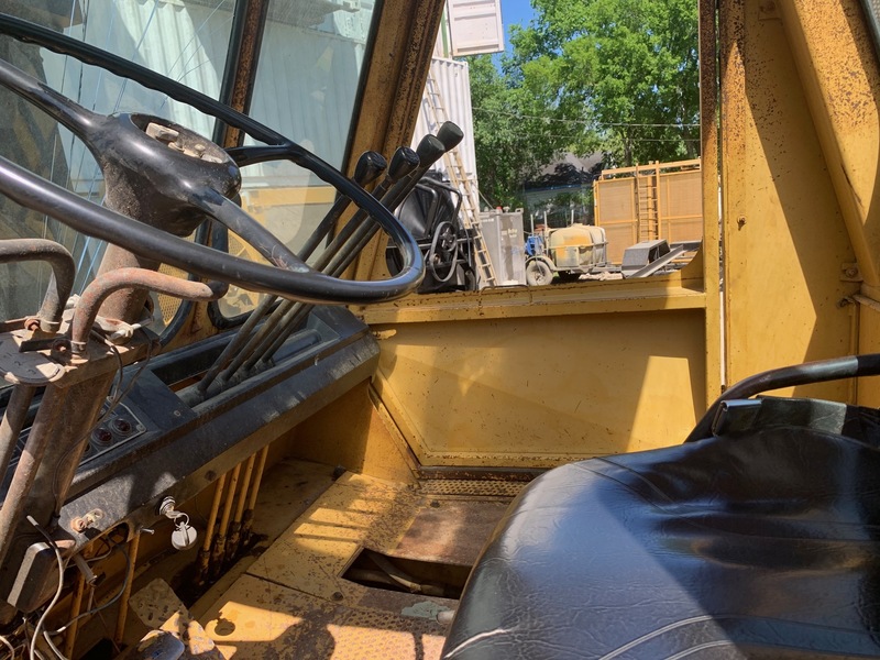 Used Caterpillar 30,000lbs Forklift 