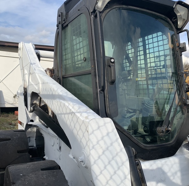 Used Bobcat S850 Skidsteer 