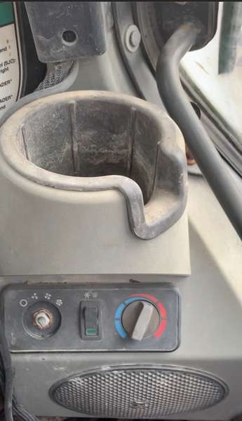 Used Bobcat S850 Skidsteer 